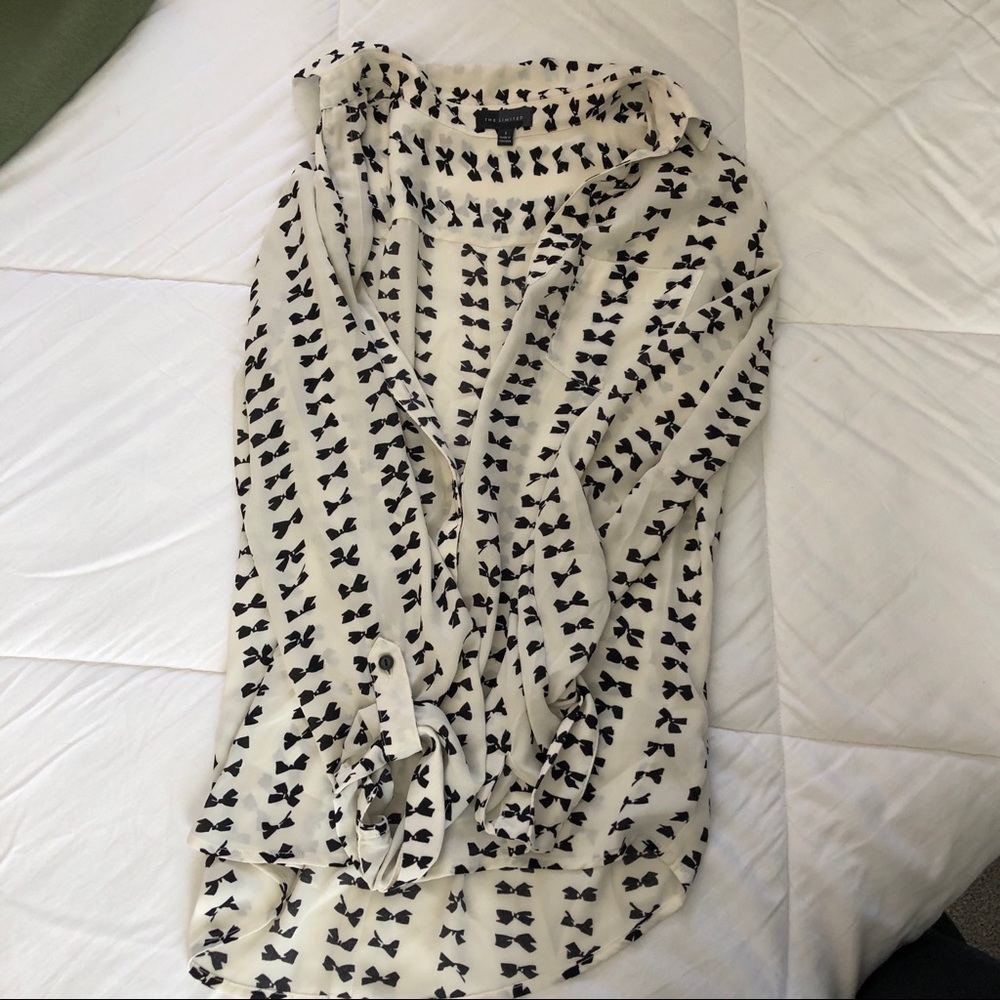 Woman’s Limited bow dress shirt